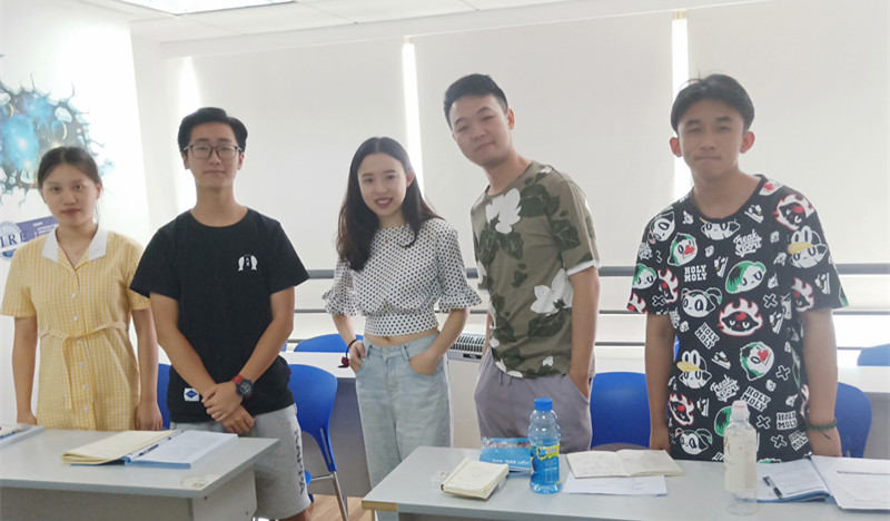 俄語出國班（舒加老師）