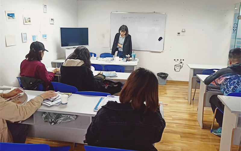 意大利語(yǔ)出國(guó)班（李嵐老師）