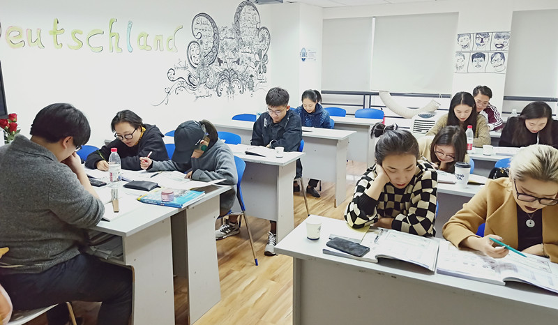 意大利語(yǔ)出國(guó)班（劉曉老師）