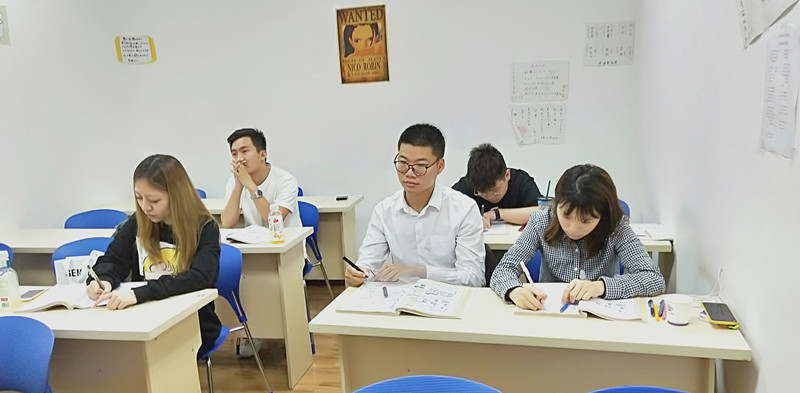 韓語初級1白班（安老師）